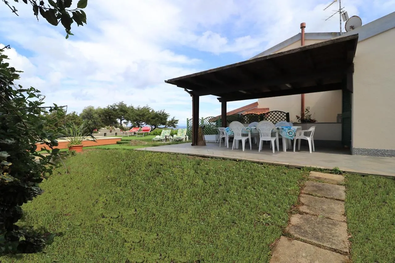 Villetta La Nassa - Comoda Villetta Con Piscina Privata Stintino Italy