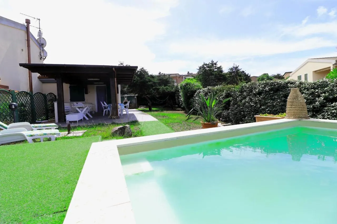 Villetta La Nassa - Comoda Villetta Con Piscina Privata Stintino 0*,  Italy