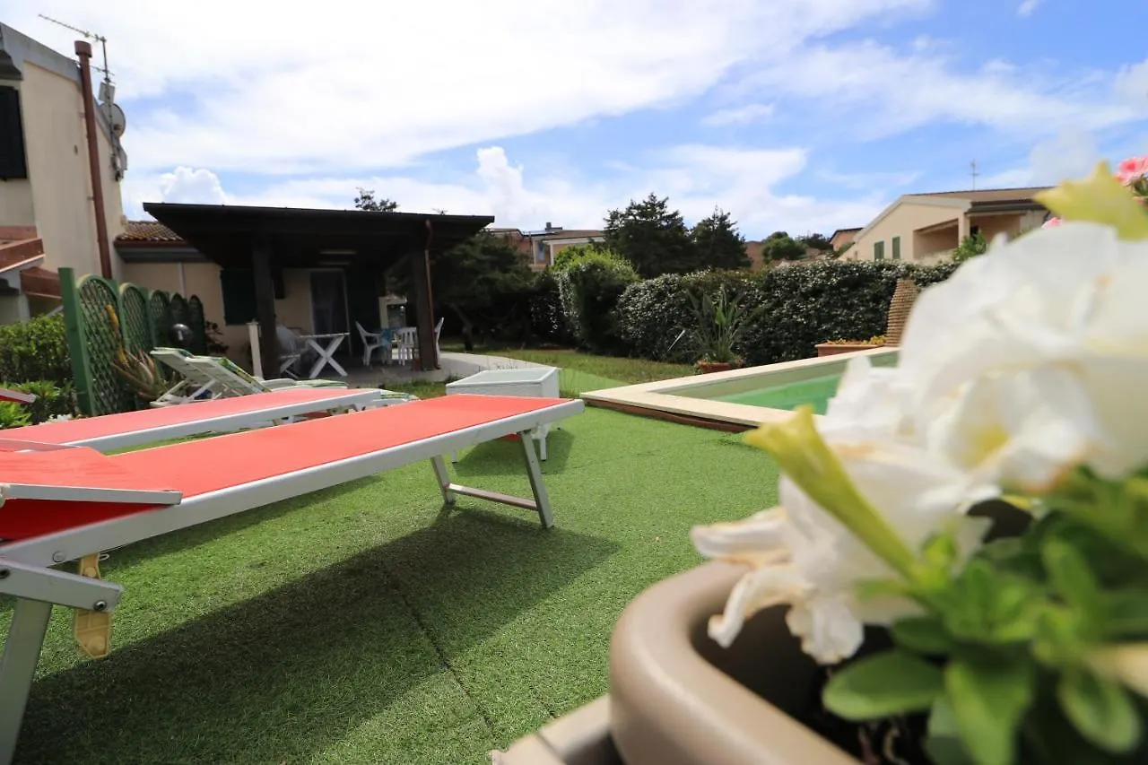 Villa Villetta La Nassa - Comoda Villetta Con Piscina Privata Stintino Italy